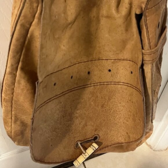 VTG Large Light Brown Leather Satchel Shoulder Messenger Adjustable Handbag - Picture 4 of 16